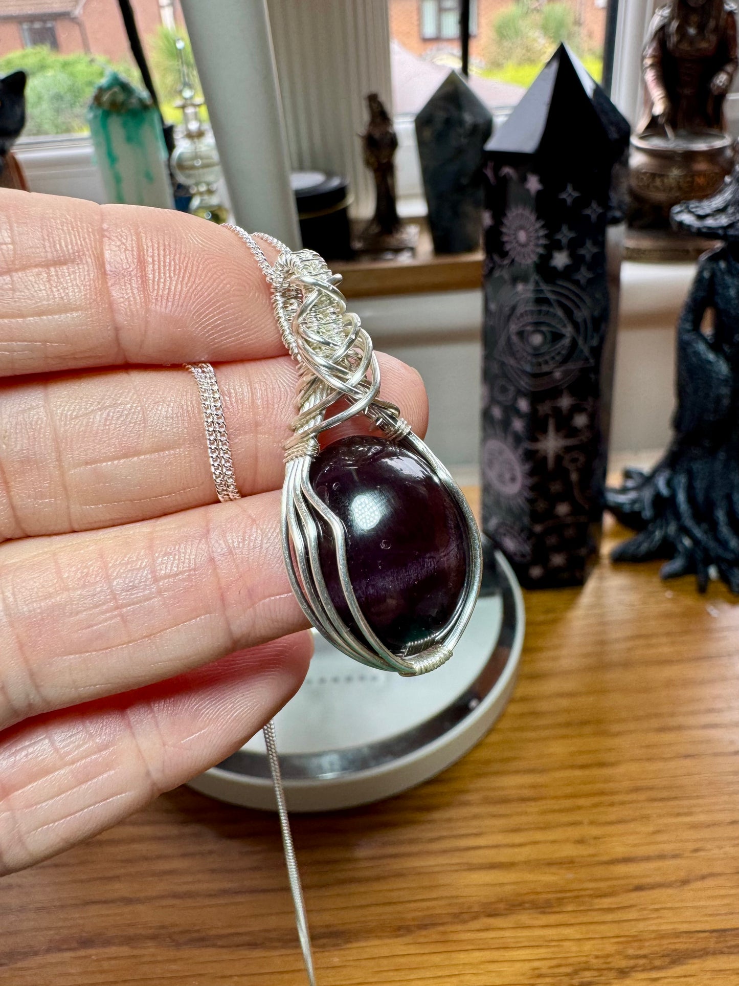 STAR GARNET NECKLACE