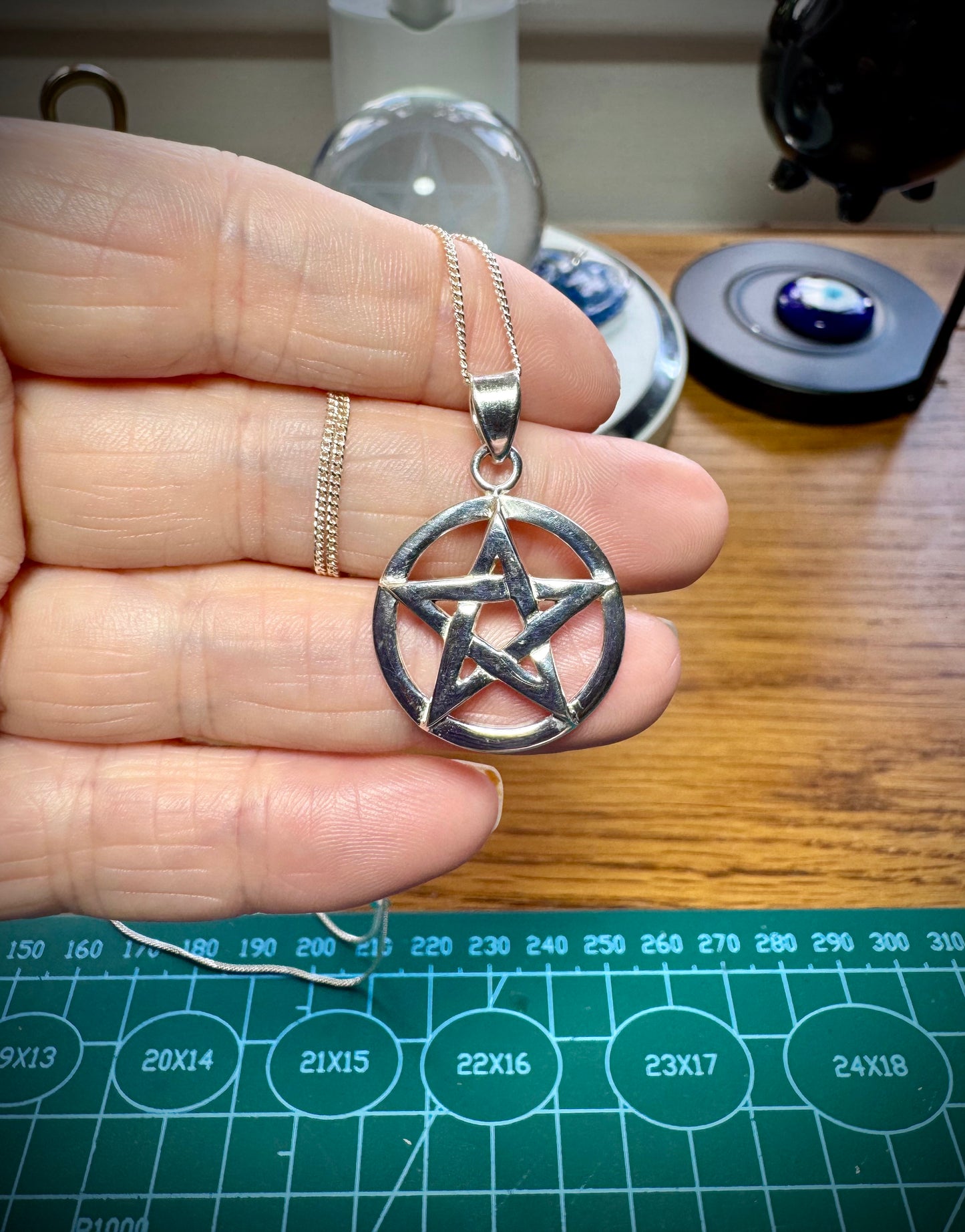 PENTACLE NECKLACE