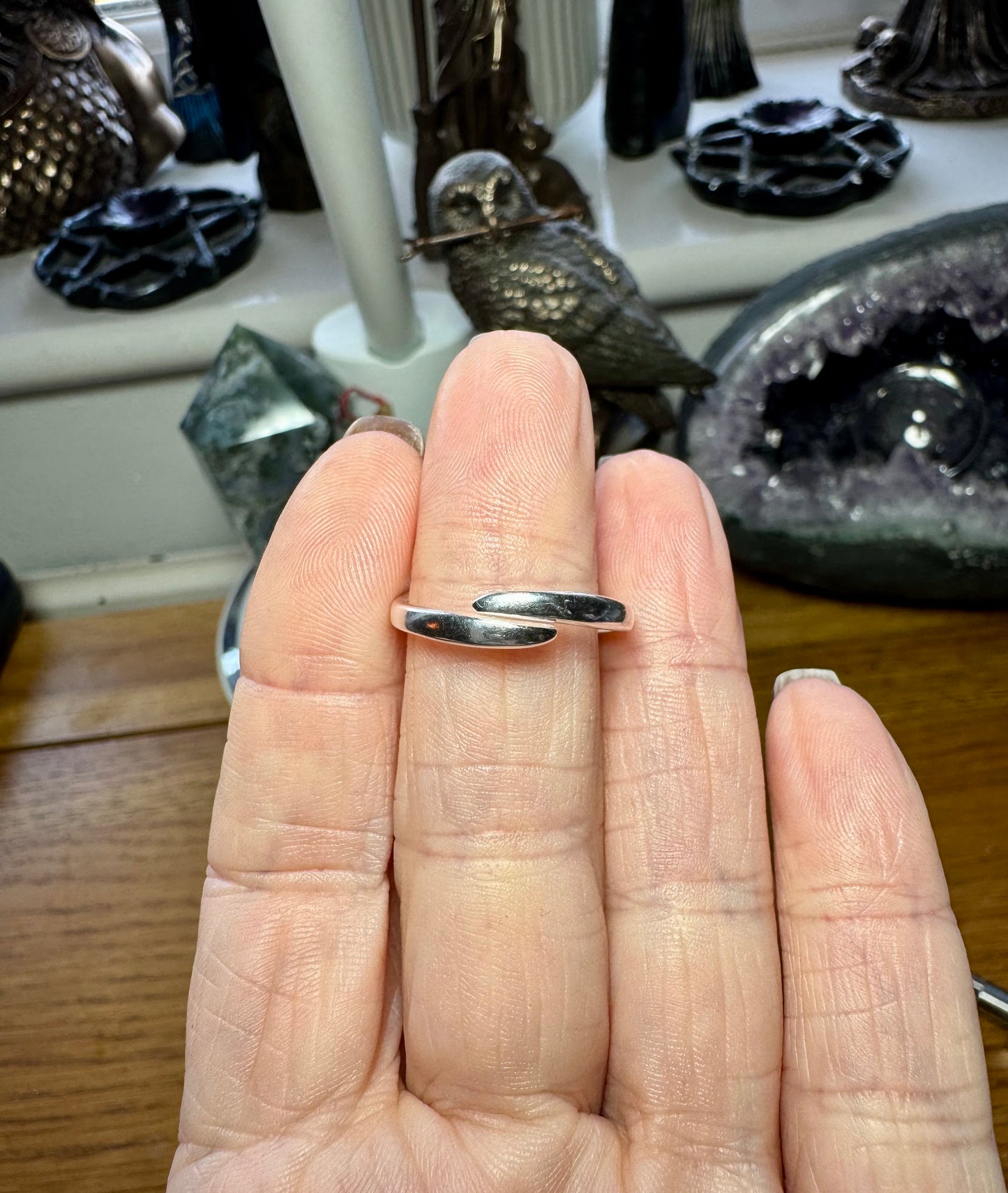 STERLING SILVER AND COGNAC AMBER ADJUSTABLE RING