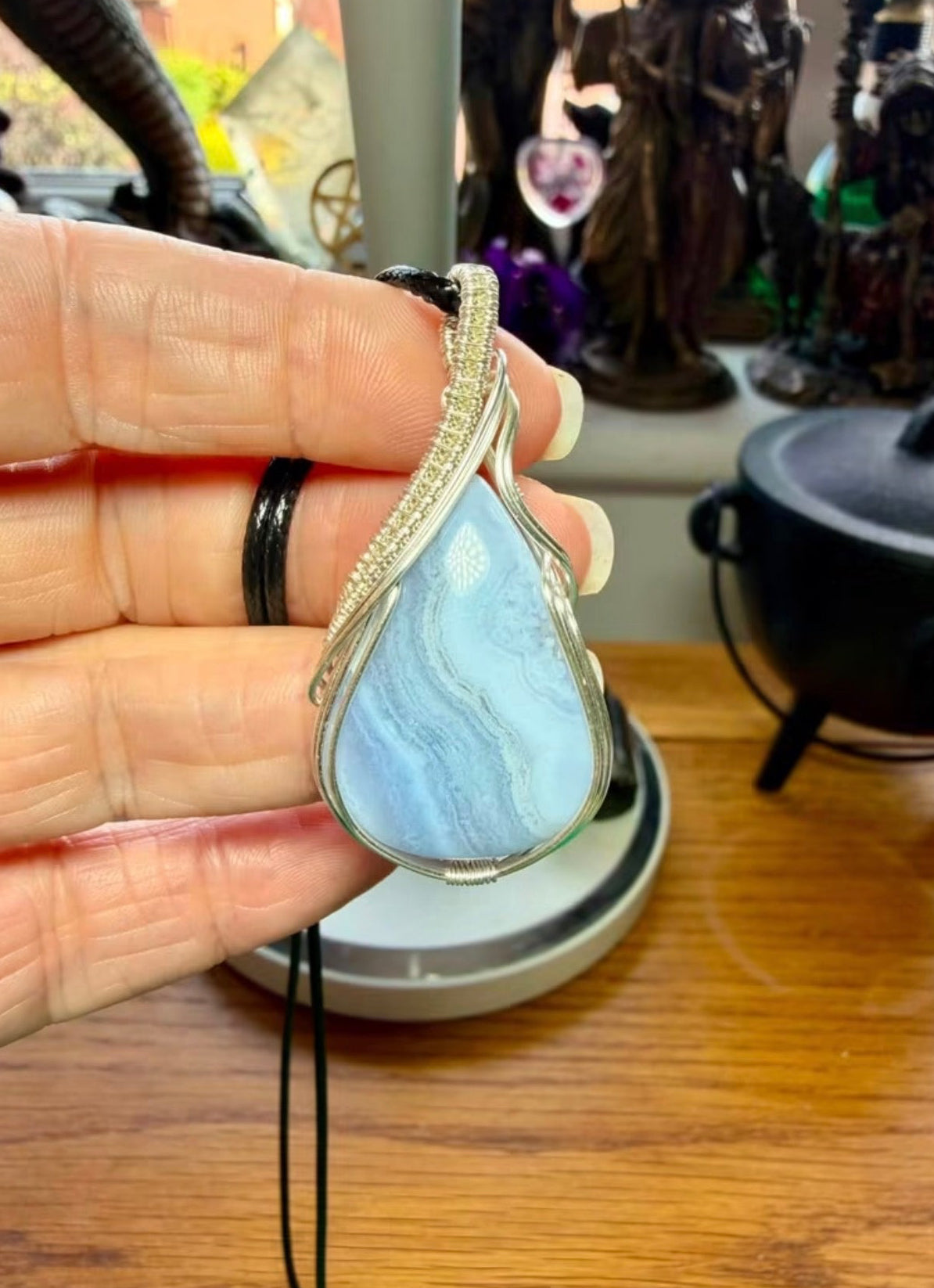 BLUE LACE AGATE NECKLACE