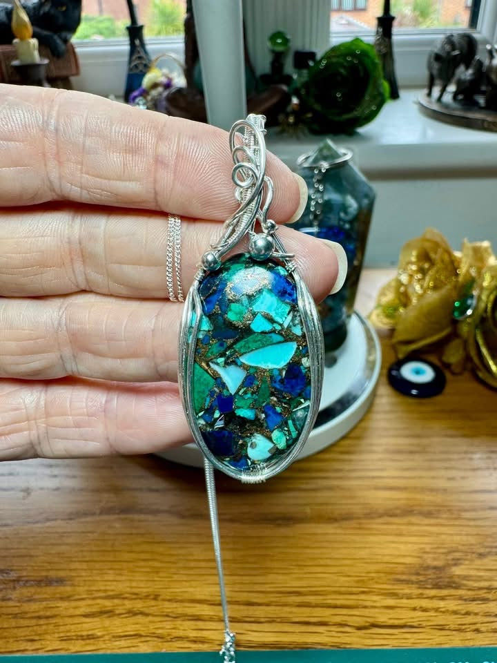 SHATTUCKITE NECKLACE