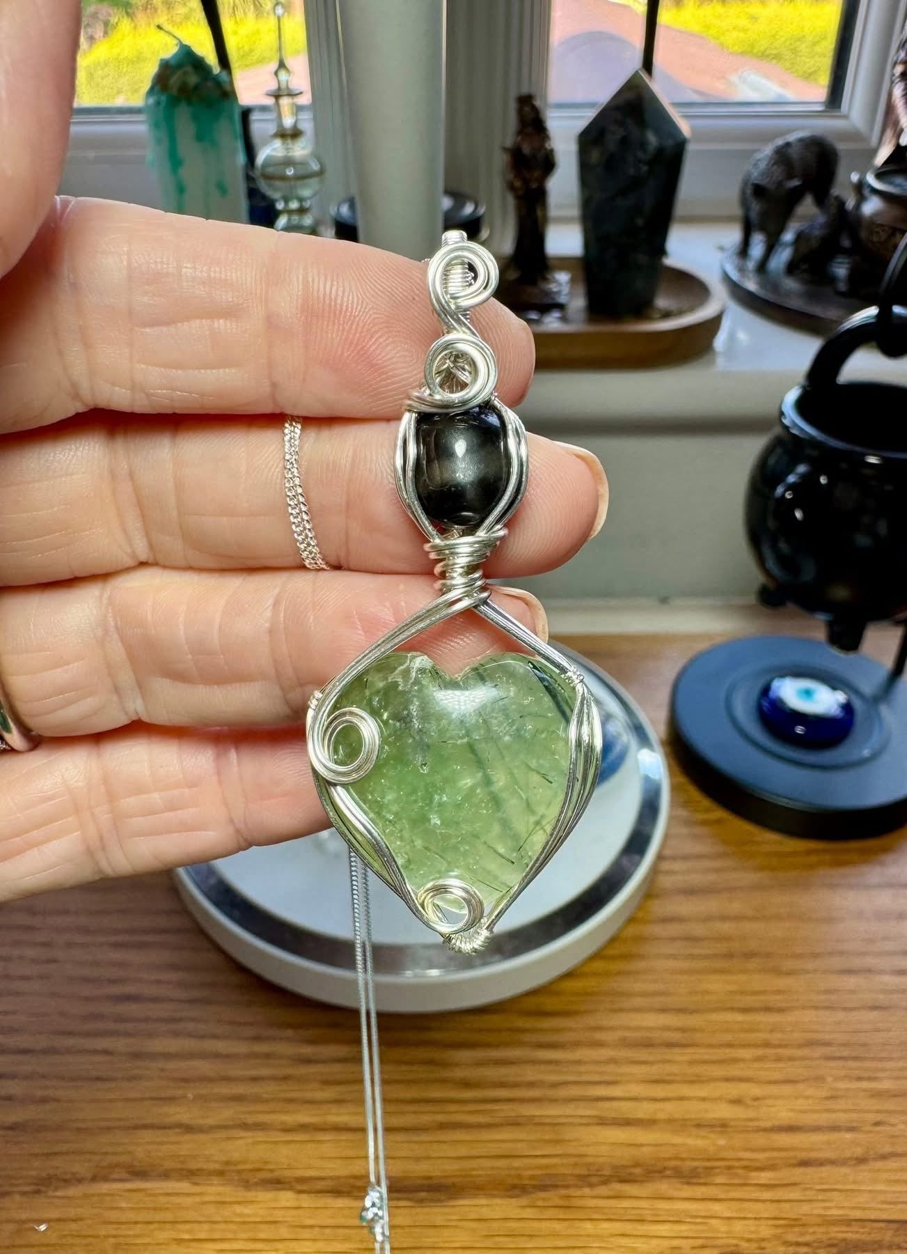 PREHNITE & BLACK STAR DIOPSIDE NECKLACE