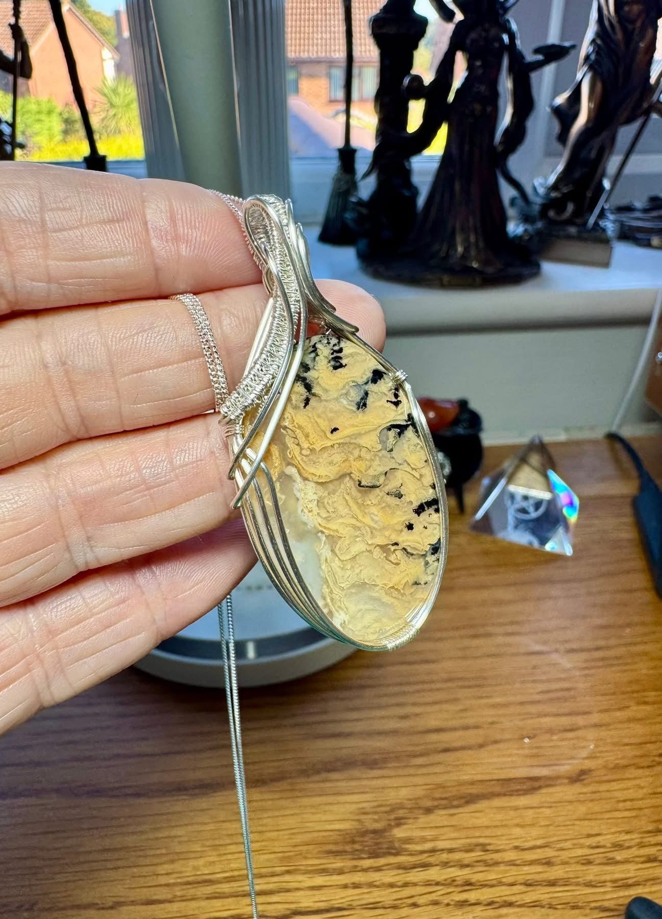 TIGER AGATE NECKLACE