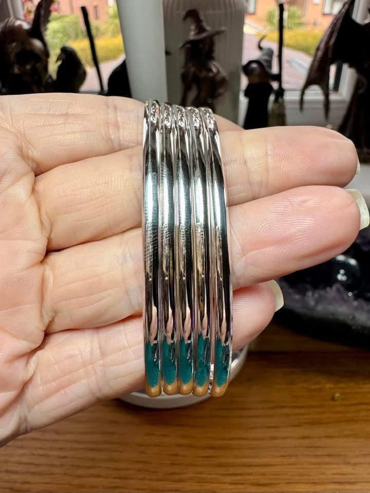 STERLING SILVER BANGLE