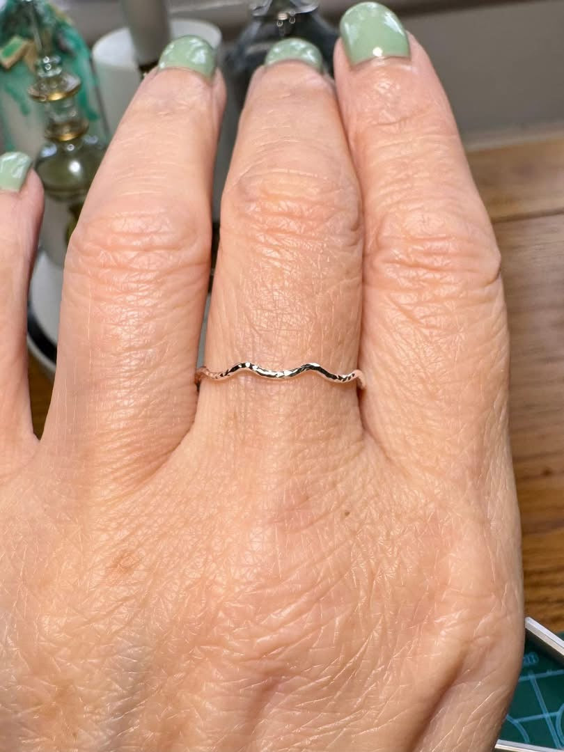 STERLING SILVER WAVE RING