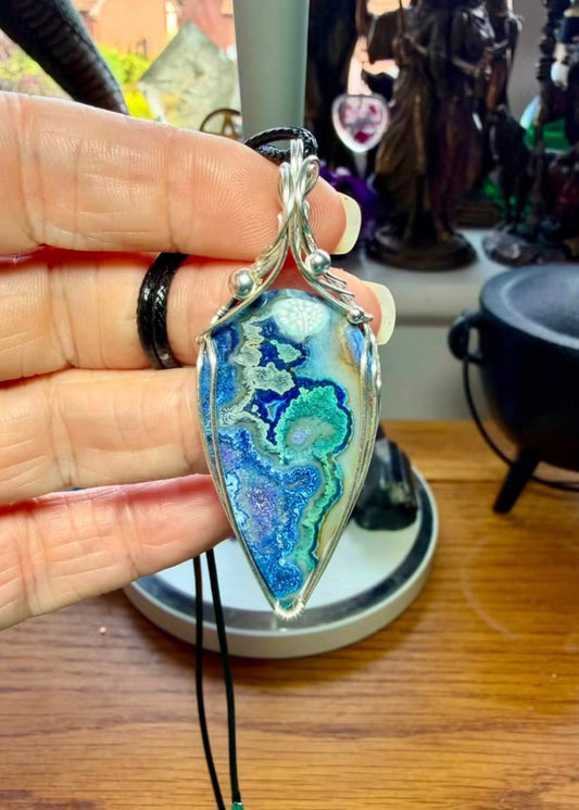 CRAZY LACE AGATE NECKLACE