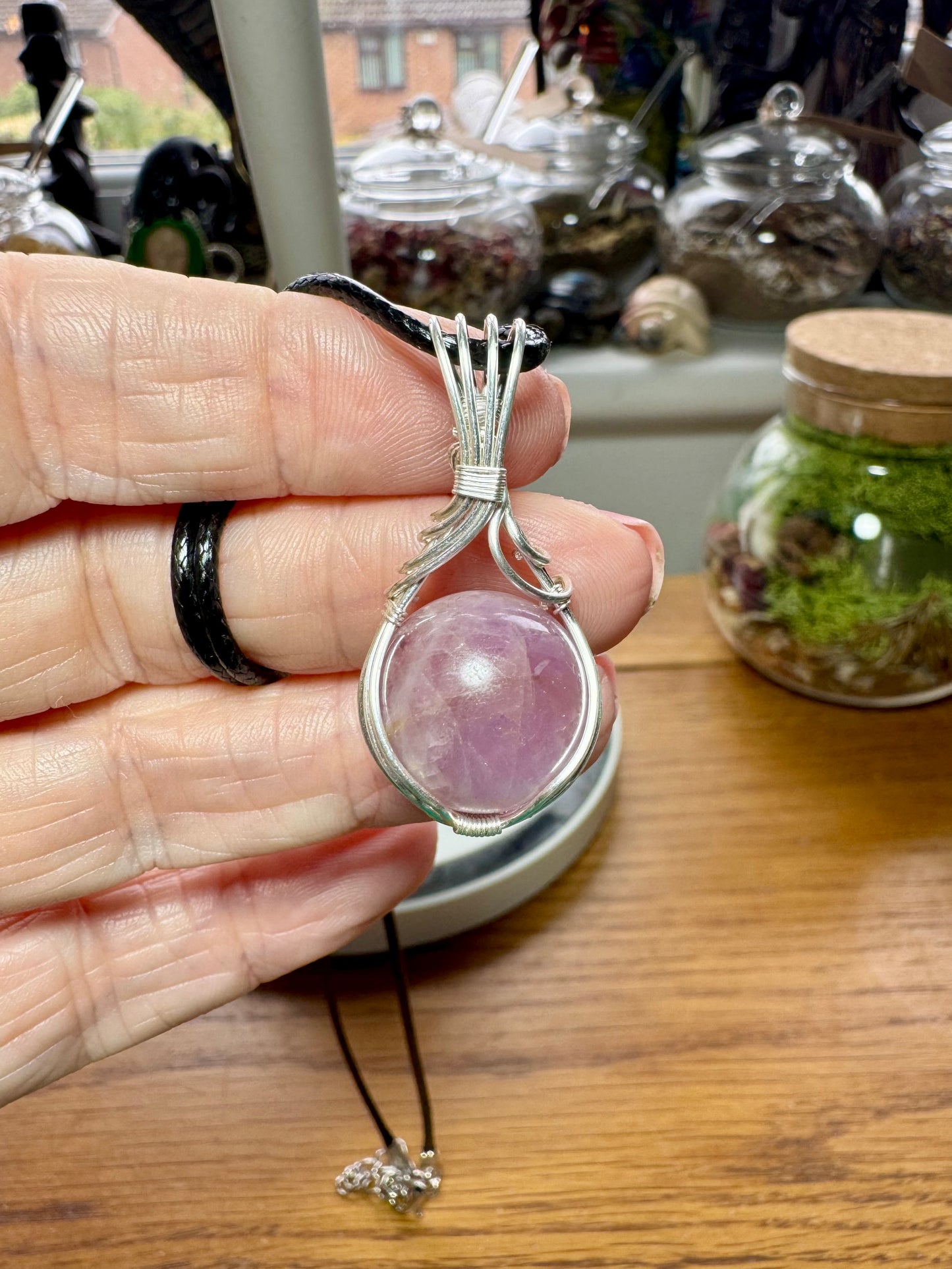 KUNZITE ‘FIDDLE’ PENDANT