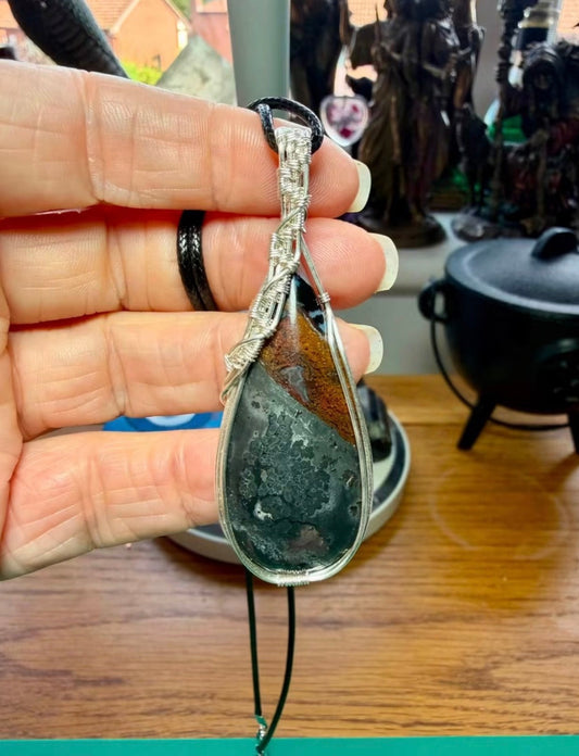MARCASITE & PLUME AGATE NECKLACE