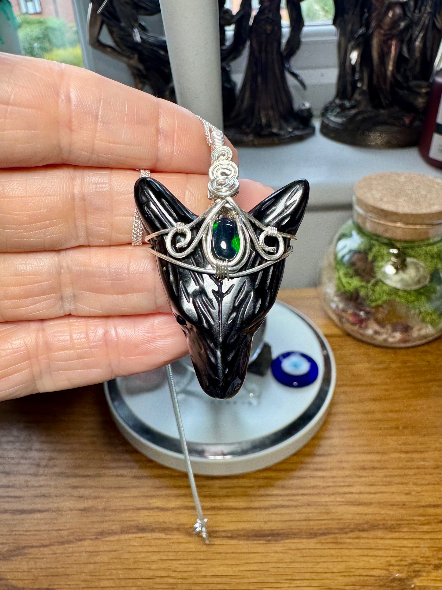 OBSIDIAN AND BLACK OPAL WOLF HEAD NECKLACE