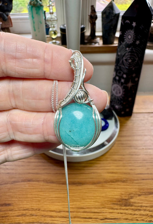 CARIBBEAN CALCITE NECKLACE