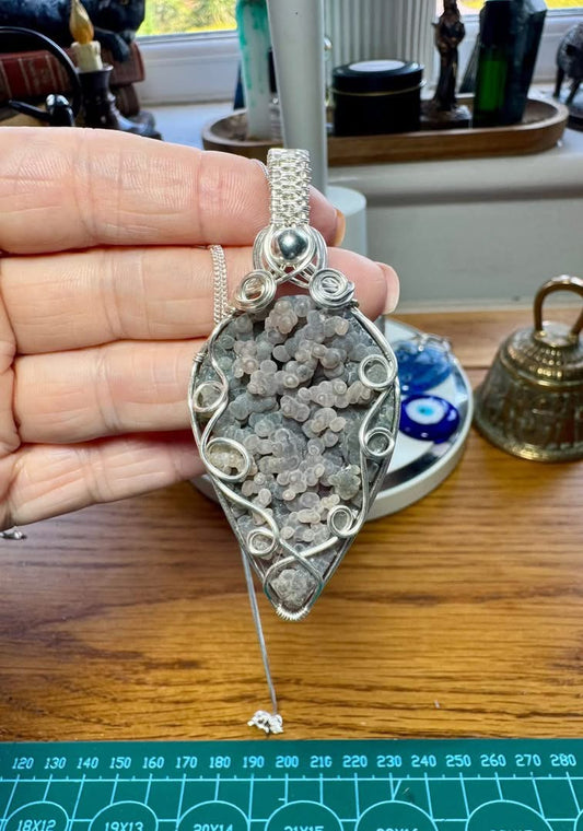 GRAPE AGATE NECKLACE