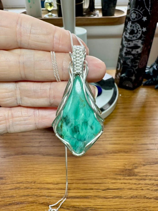LARSONITE NECKLACE