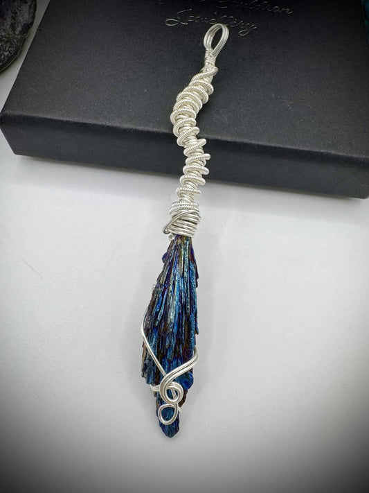 KYANITE BESSOM / BROOMSTICK