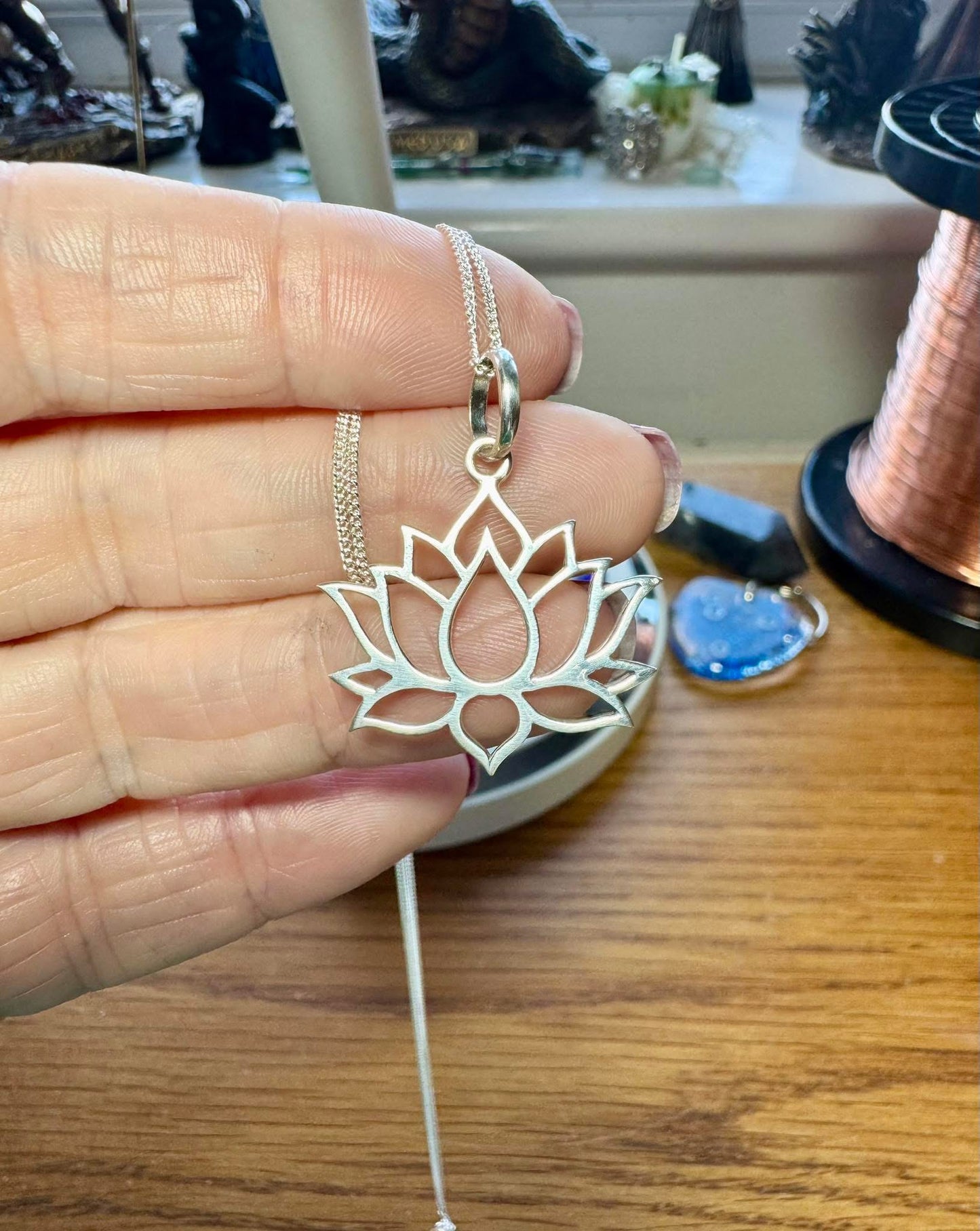 LOTUS FLOWER NECKLACE