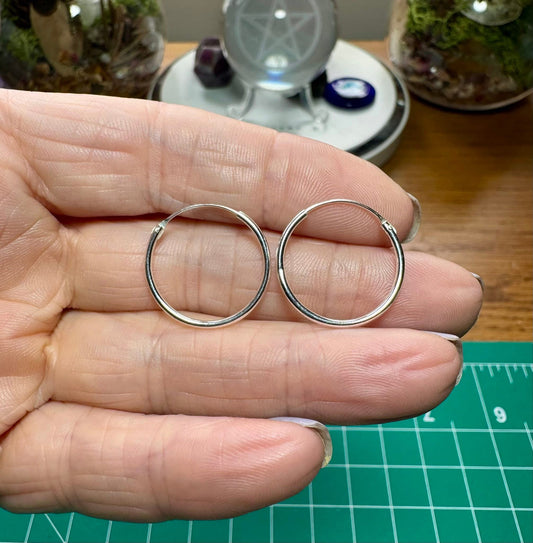 18mm STERLING SILVER HOOP EARRINGS