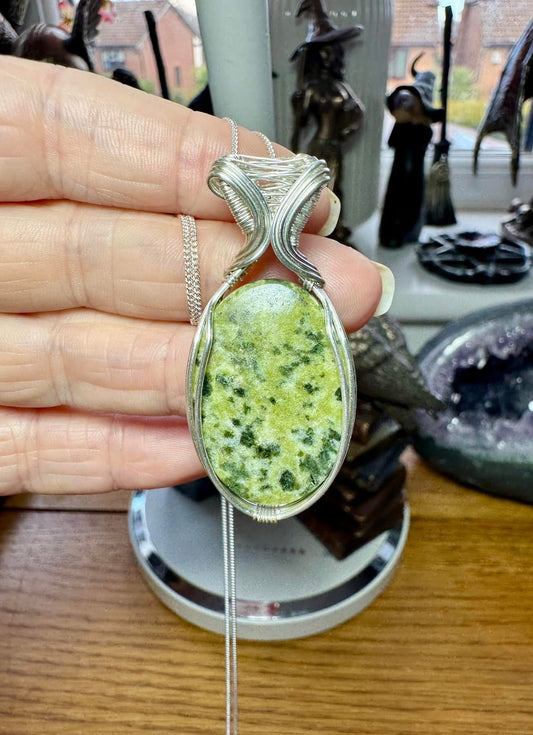 CANADIAN JADE NECKLACE