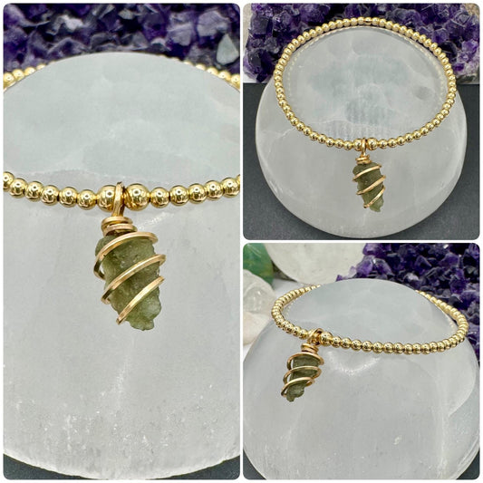 MOLDAVITE AND YELLOW GOLD BRACELET