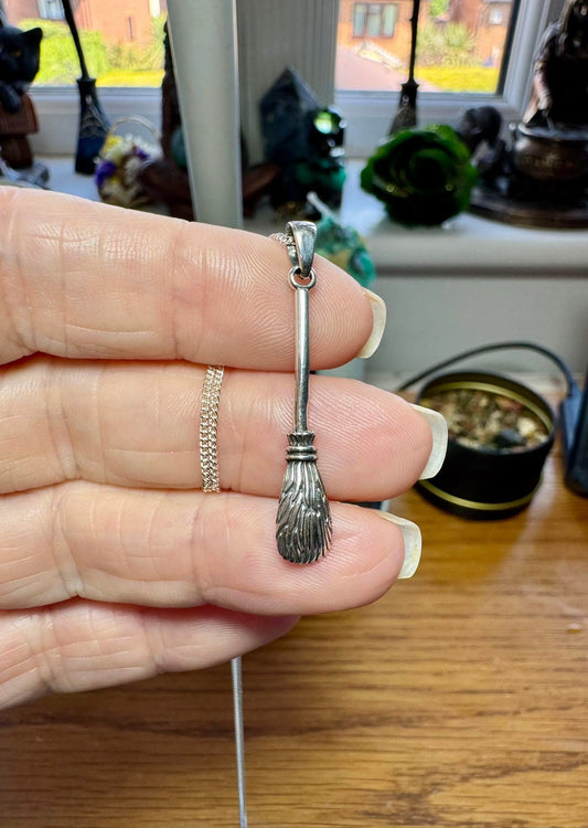 STERLING SILVER BROOMSTICK NECKLACE