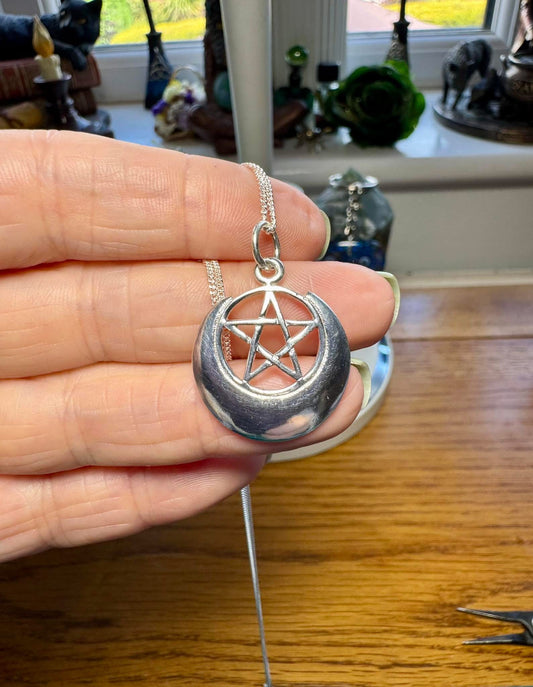 STERLING SILVER CRESCENT MOON PENTACLE NECKLACE