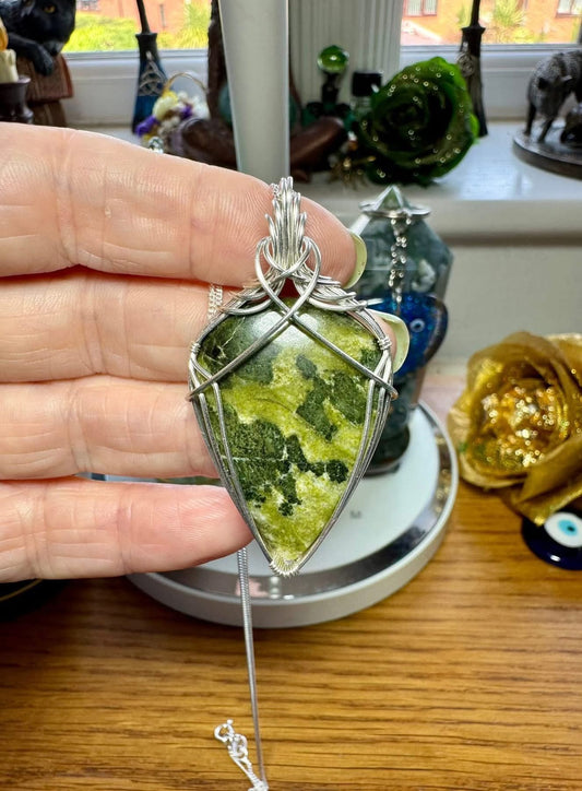 CANADIAN JADE NECKLACE